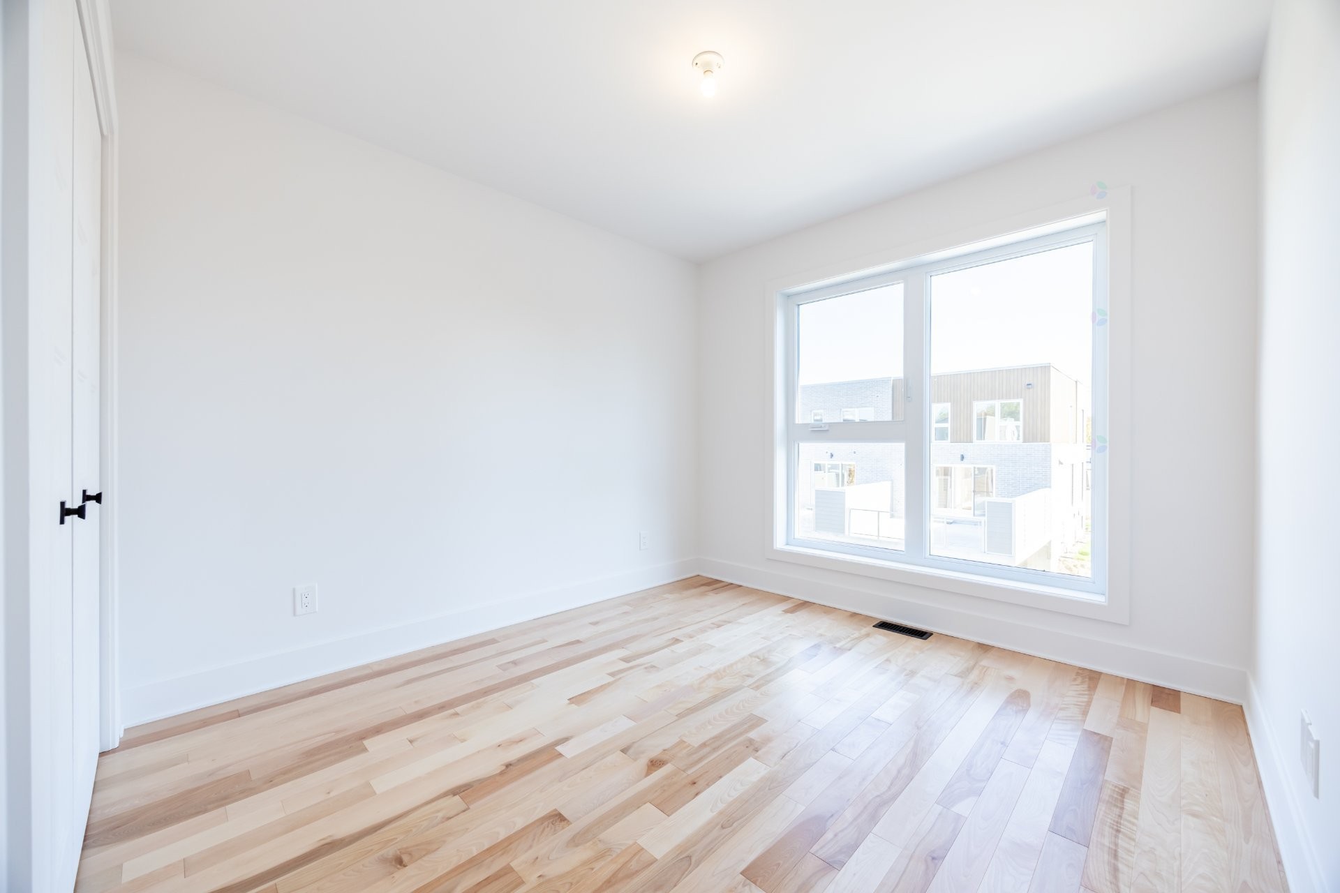 









11


Rue de Beaumont

,
Blainville,




QC
J7C4A9

