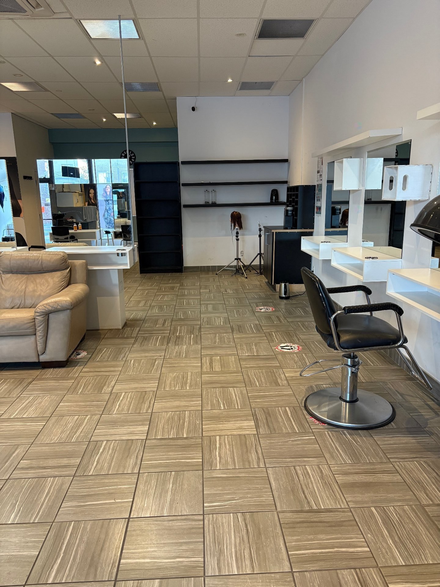 









44


Boul. Henri-Bourassa O.

,
Montréal (Ahuntsic-Cartierville),




QC
H3L3S1

