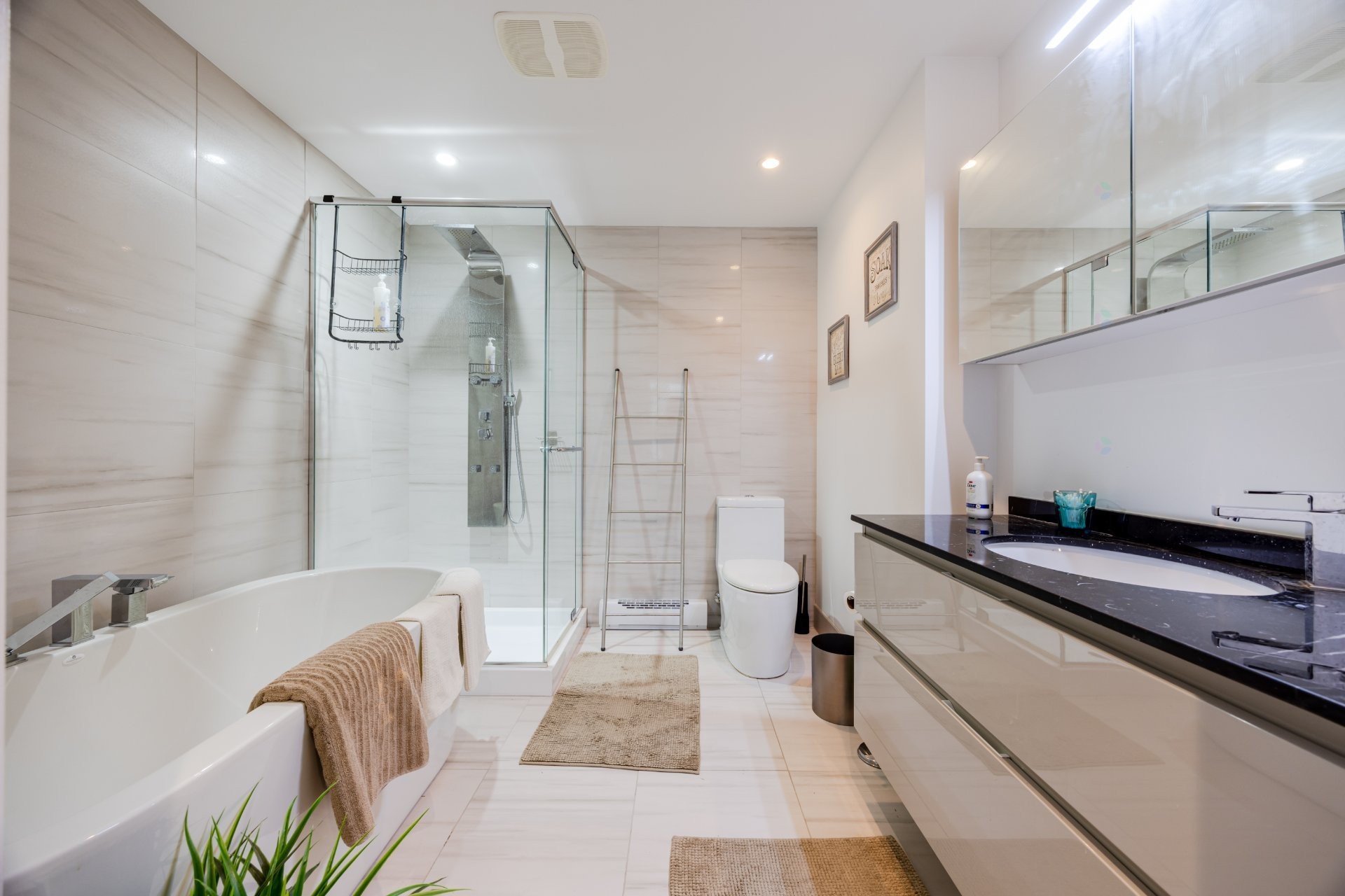 









1310


Boul. René-Lévesque O.

, 604,
Montréal (Ville-Marie),




QC
H3G0B7

