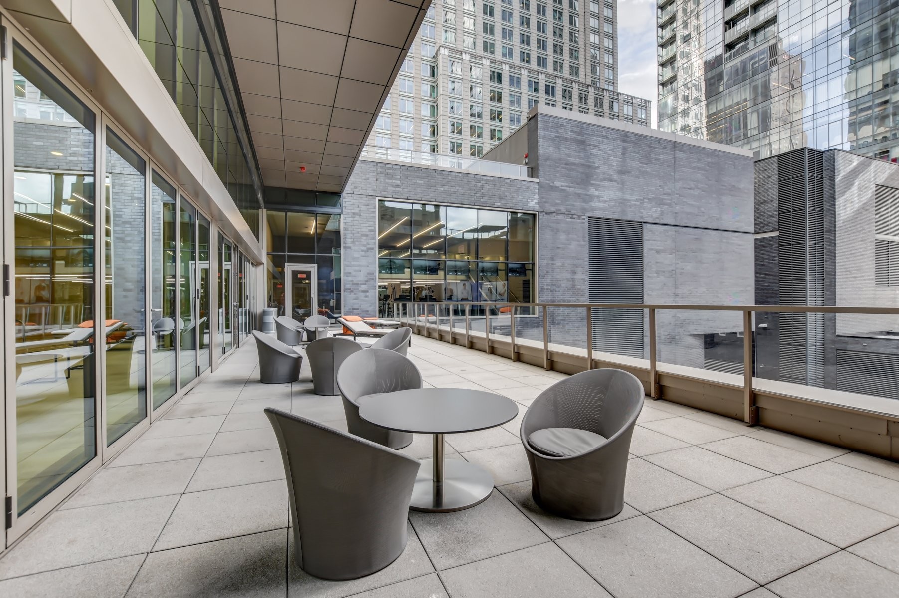 









1310


Boul. René-Lévesque O.

, 604,
Montréal (Ville-Marie),




QC
H3G0B7

