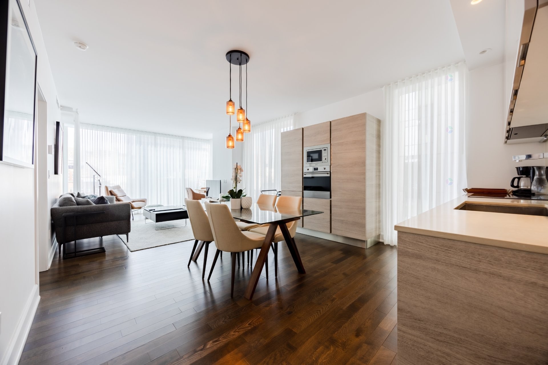 









1310


Boul. René-Lévesque O.

, 604,
Montréal (Ville-Marie),




QC
H3G0B7

