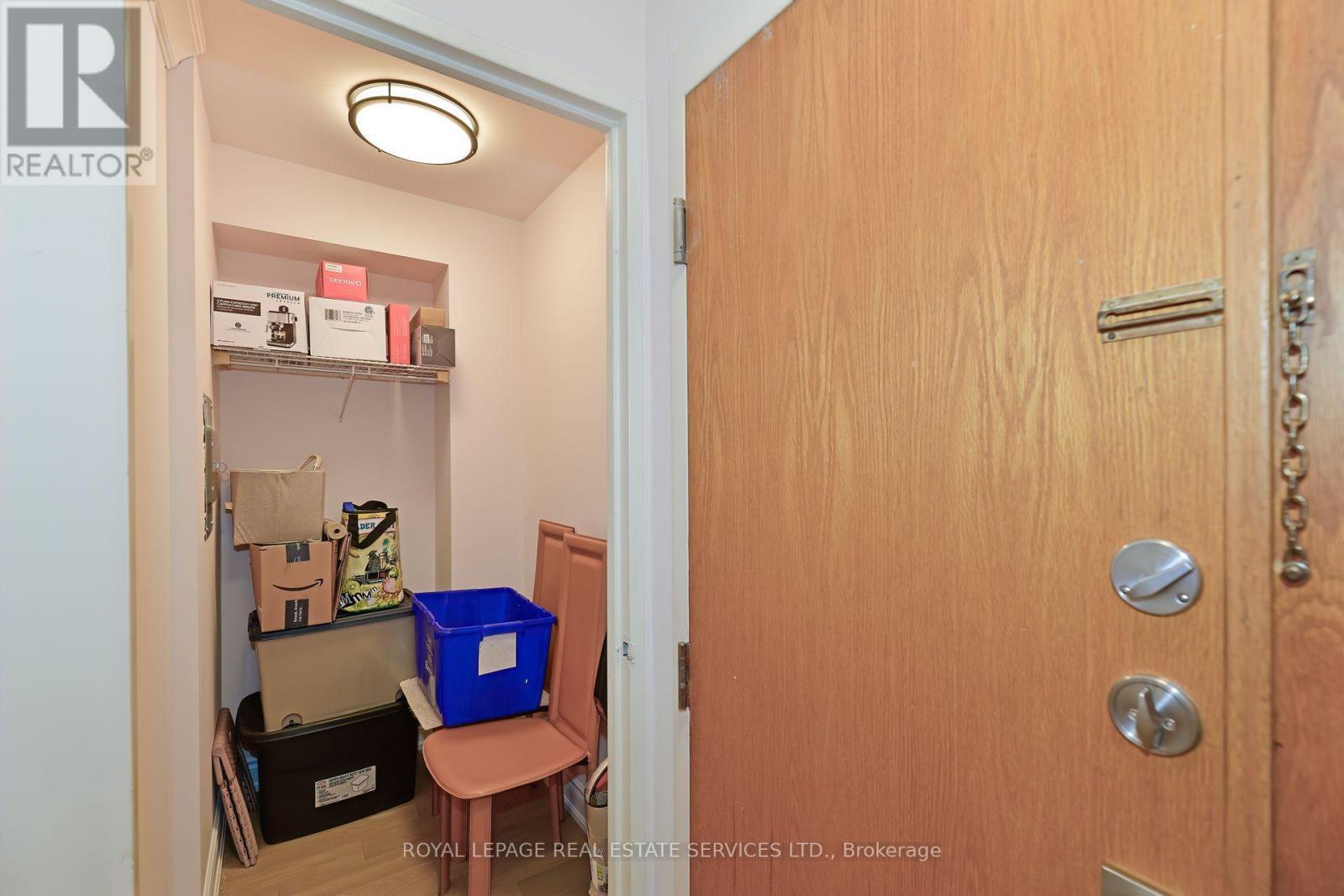 












1703 - 110 BLOOR STREET W

,
Toronto,




Ontario
M5S2W7

