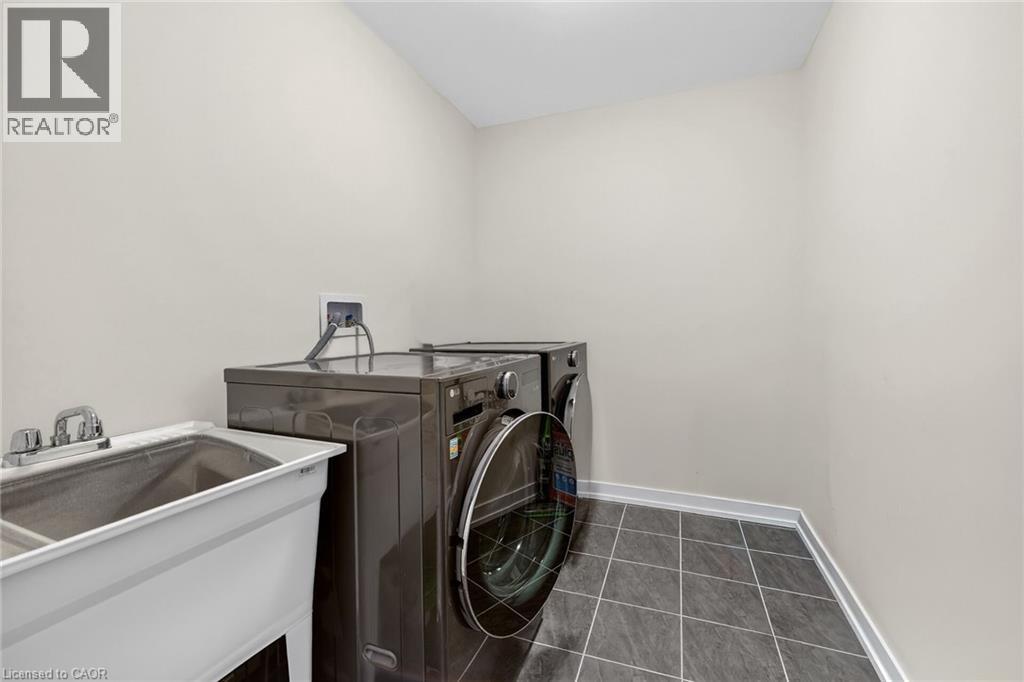 












25 WINTERGREEN Crescent

,
Haldimand,




Ontario
N3W0H9

