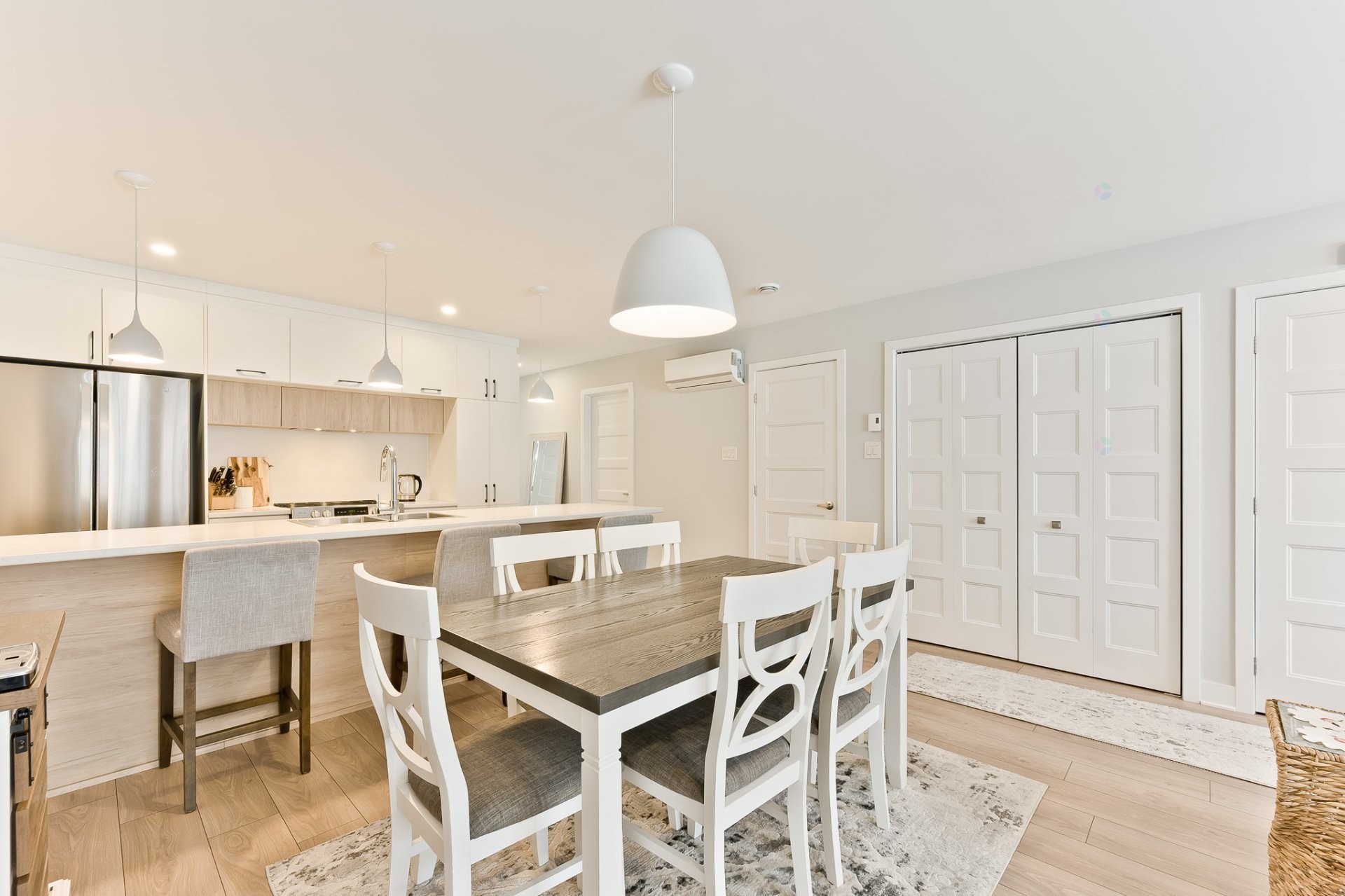 









900


Rue du Gisement

, 11,
Sherbrooke (Les Nations),




QC
J1H0N4

