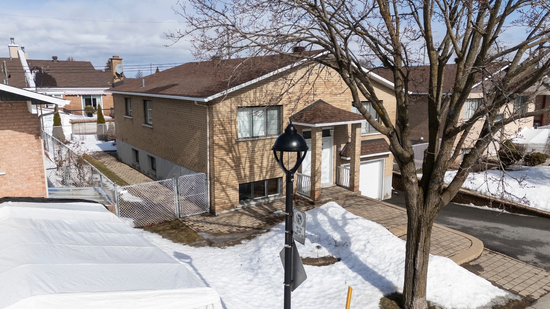 









9235


Rue Gabrielle-Roy

,
Montréal (Rivière-des-Prairies/Pointe-aux-Trembles),




QC
H1E6Y6

