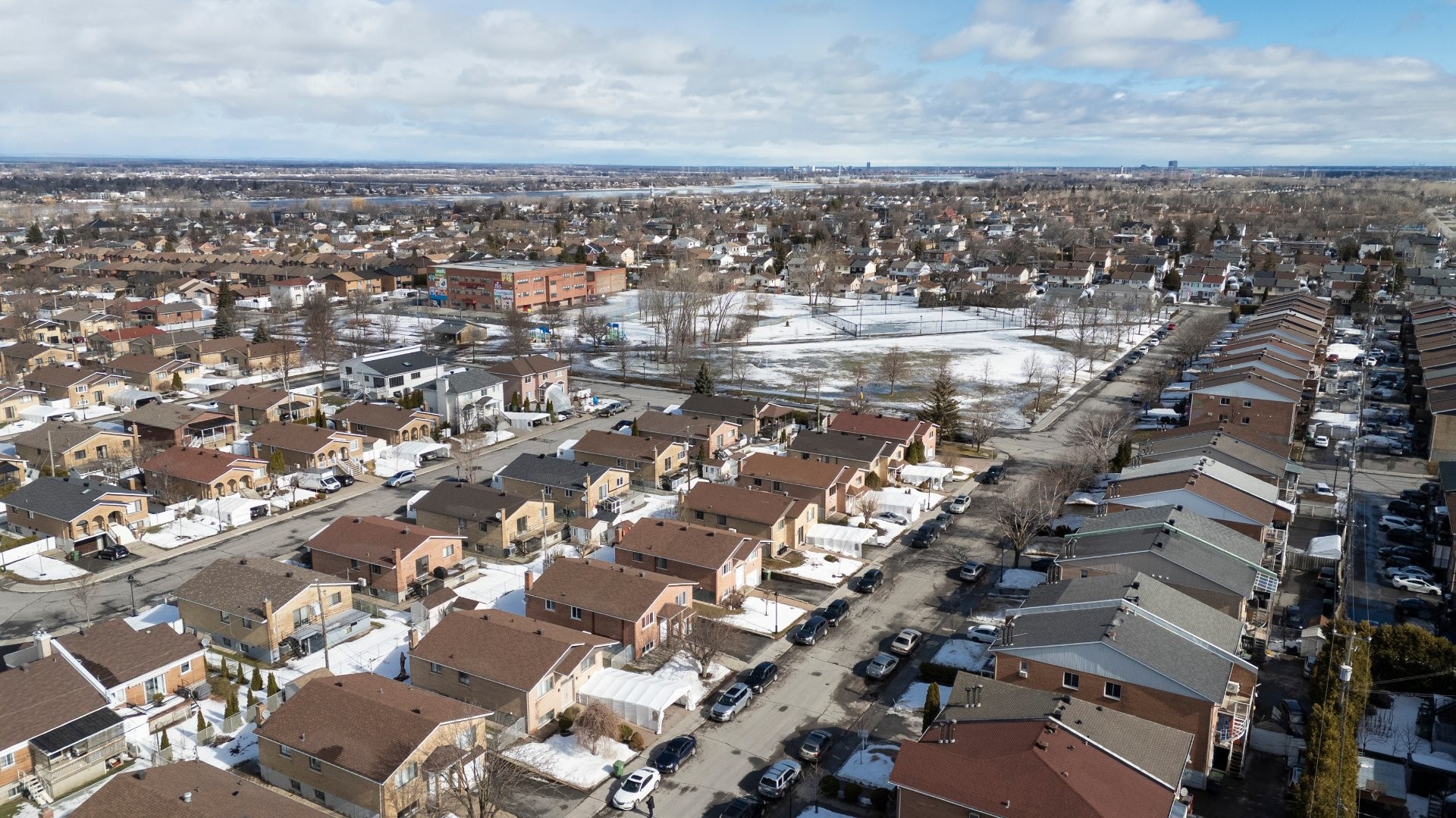 









9235


Rue Gabrielle-Roy

,
Montréal (Rivière-des-Prairies/Pointe-aux-Trembles),




QC
H1E6Y6

