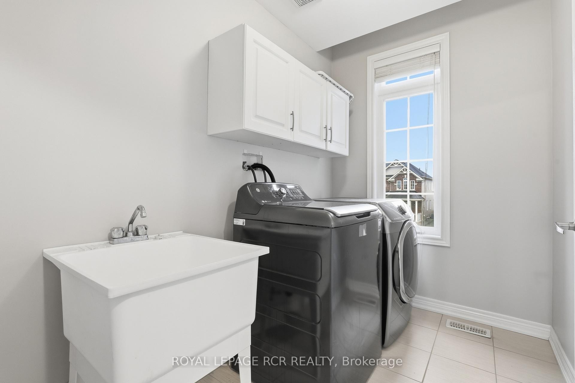 









264


Johnson

Drive,
Shelburne,




ON
L9V 3V7

