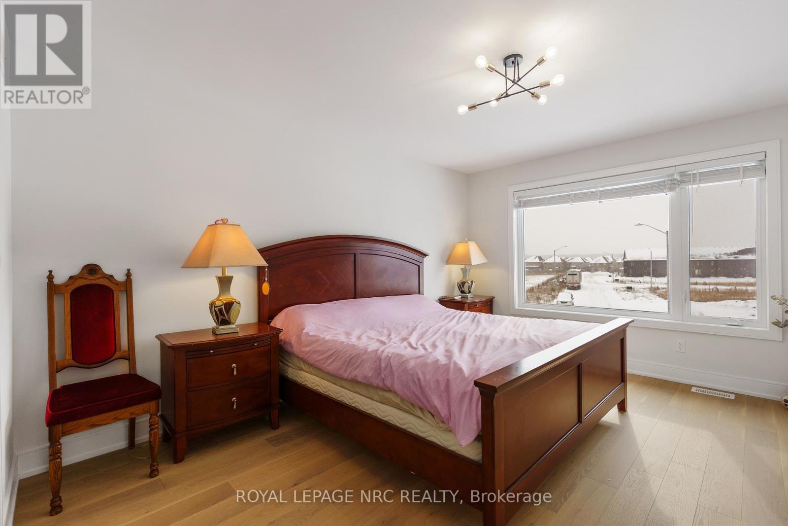 












7384 SPLENDOUR DRIVE

,
Niagara Falls (Brown),




Ontario
L2H3V8

