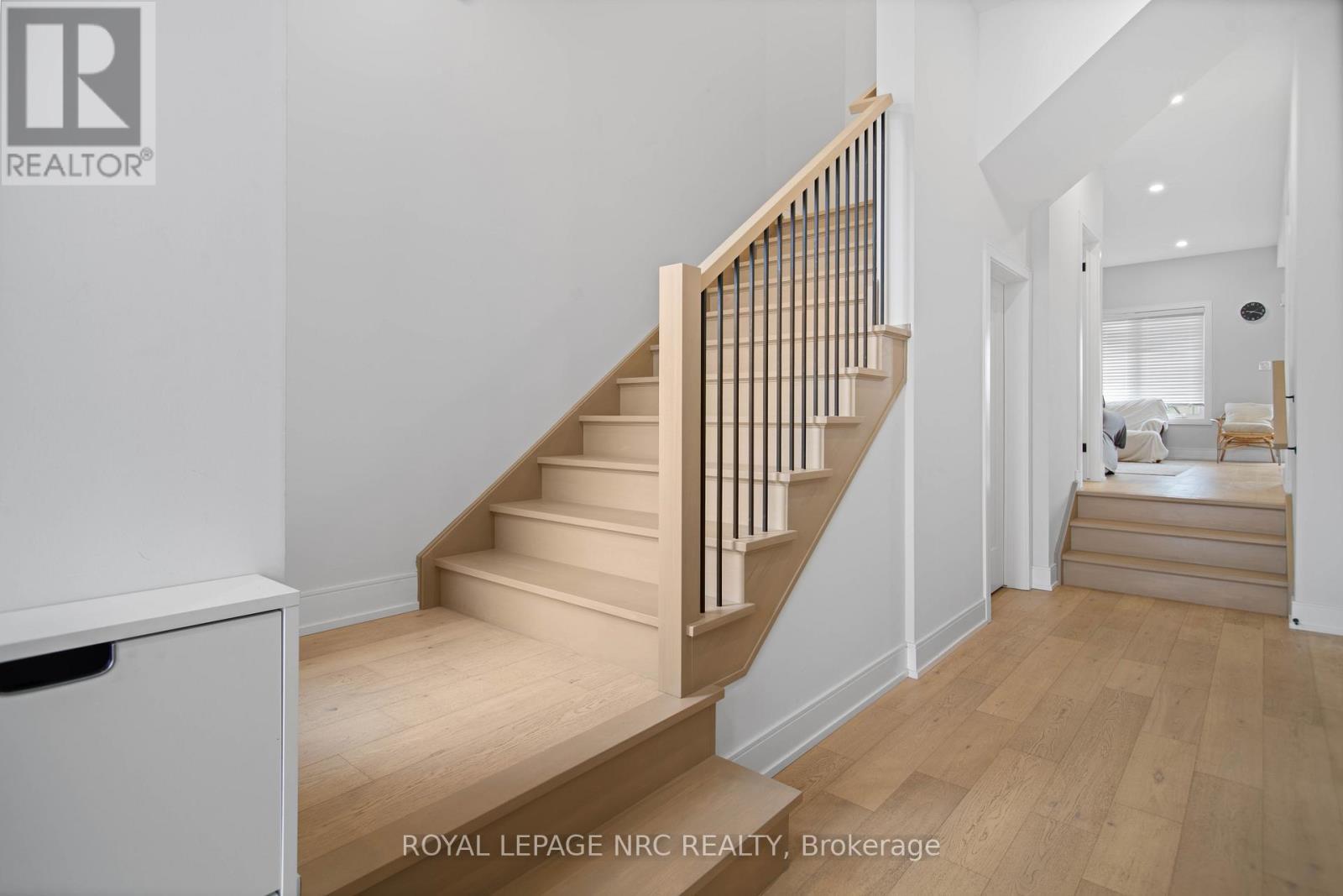 












7384 SPLENDOUR DRIVE

,
Niagara Falls (Brown),




Ontario
L2H3V8

