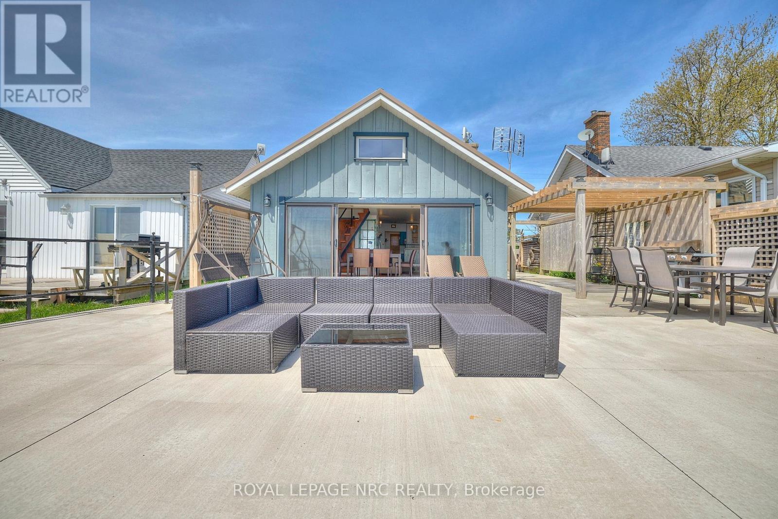 












11851 LAKESHORE ROAD

,
Wainfleet (Lakeshore),




Ontario
L0S1V0

