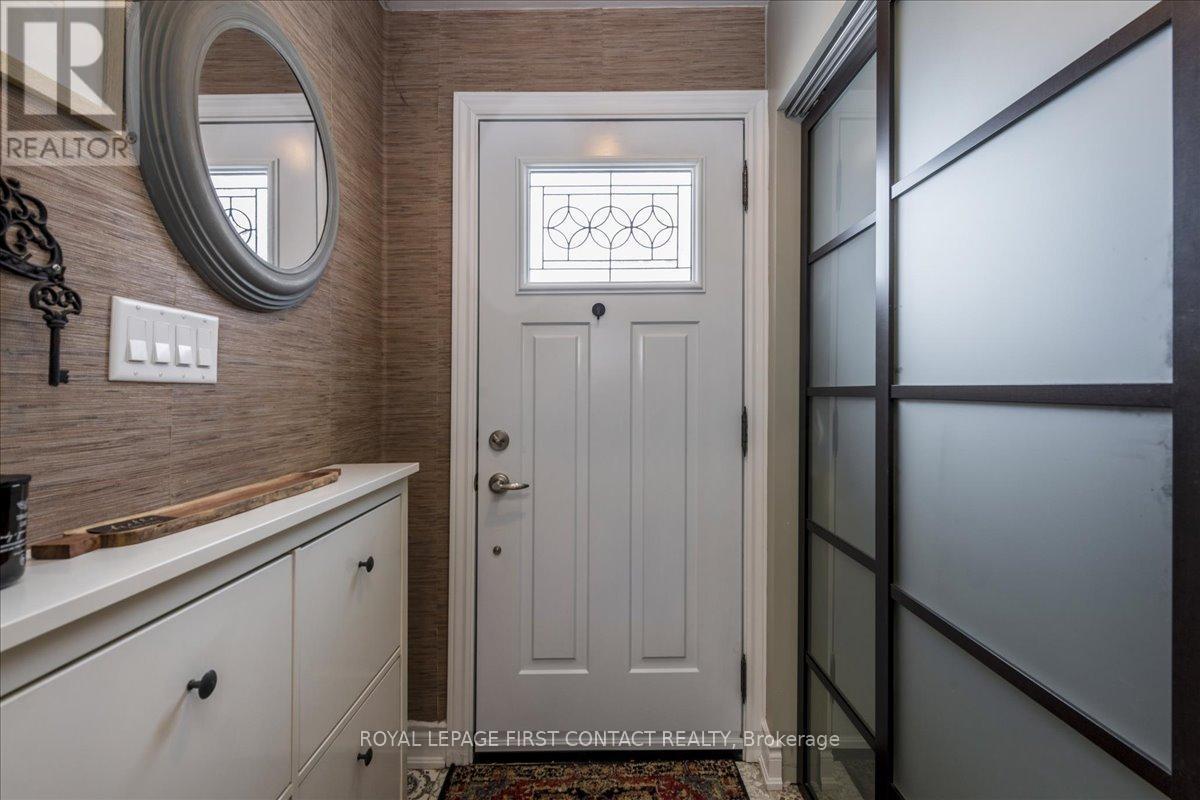 












159 CODRINGTON STREET

,
Barrie,




Ontario
L4M1R9

