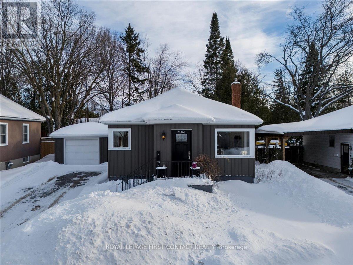 












159 CODRINGTON STREET

,
Barrie,




Ontario
L4M1R9

