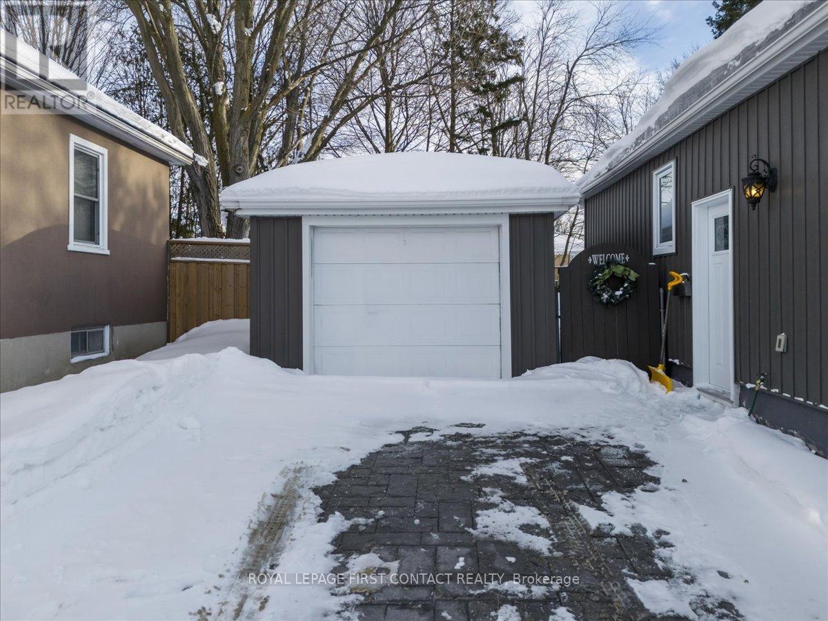 












159 CODRINGTON STREET

,
Barrie,




Ontario
L4M1R9

