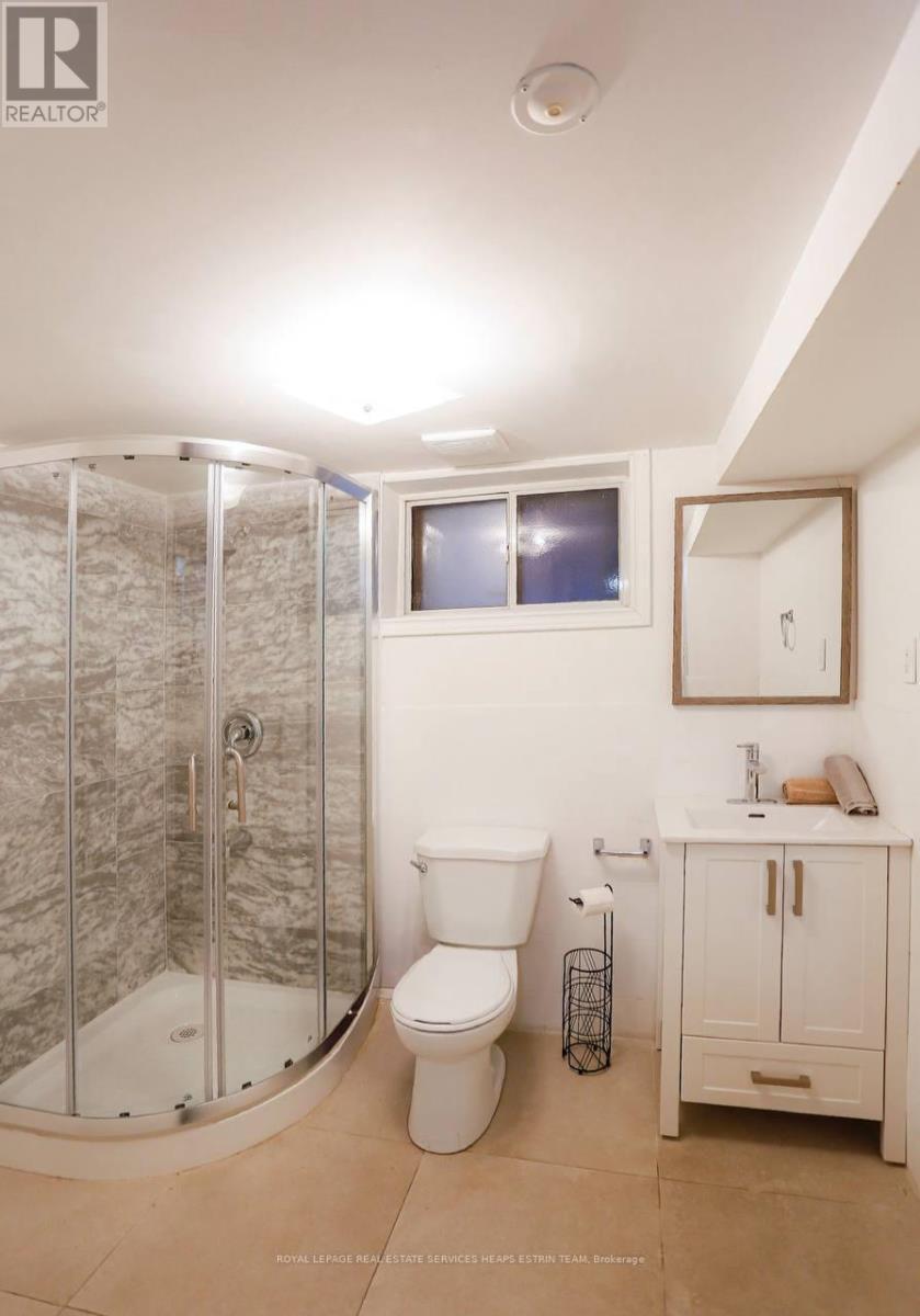 












77 NORTHCOTE AVENUE

,
Toronto,




Ontario
M6J3K2

