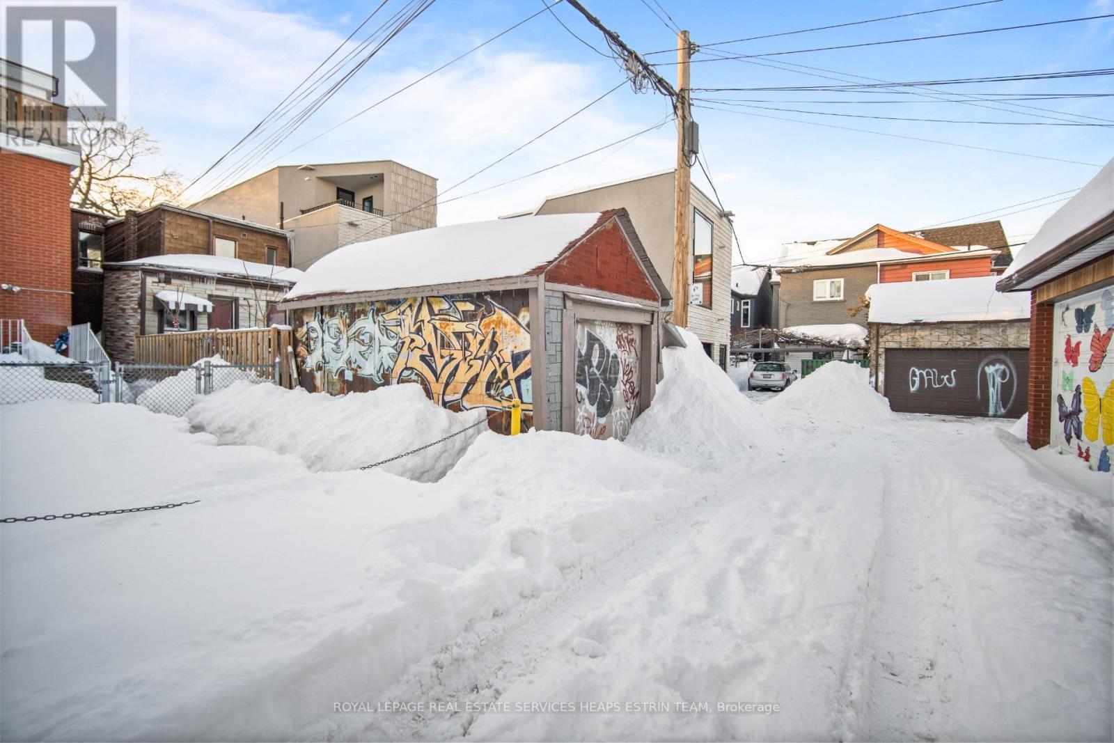 












77 NORTHCOTE AVENUE

,
Toronto,




Ontario
M6J3K2

