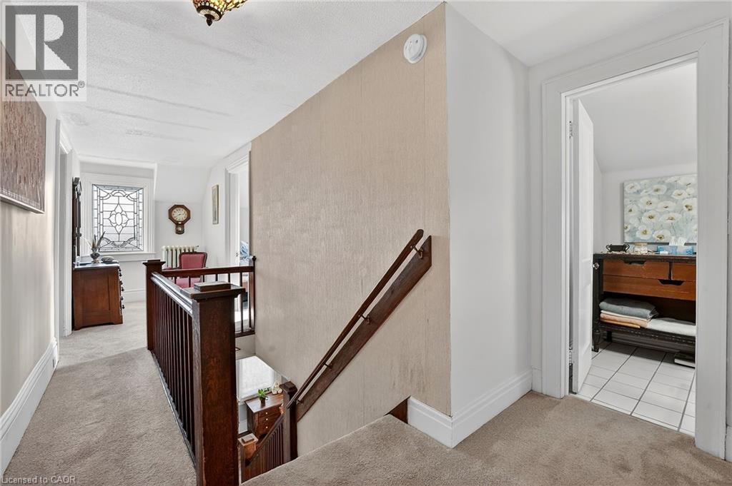 












594 NIAGARA STONE Road

,
Niagara-on-the-Lake,




Ontario
L0S1J0

