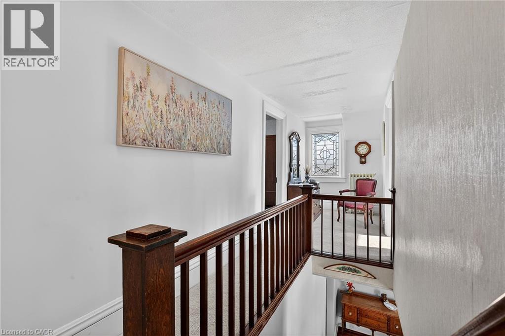 












594 NIAGARA STONE Road

,
Niagara-on-the-Lake,




Ontario
L0S1J0

