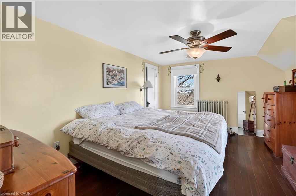 












594 NIAGARA STONE Road

,
Niagara-on-the-Lake,




Ontario
L0S1J0

