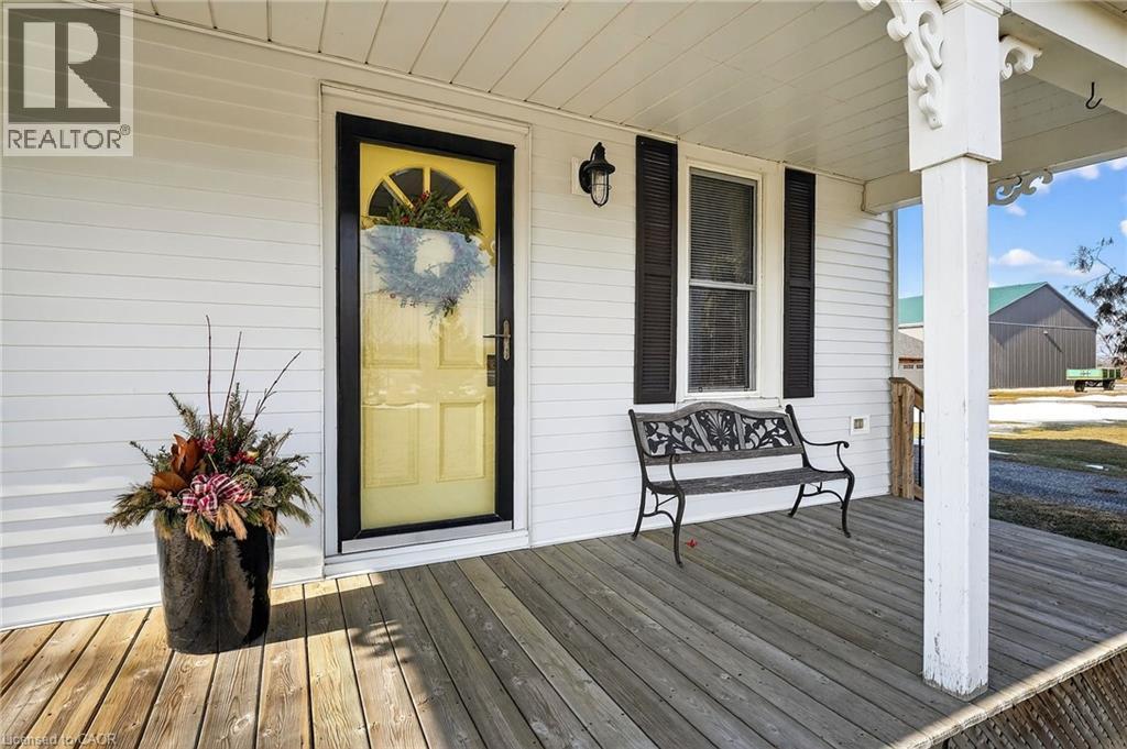 












594 NIAGARA STONE Road

,
Niagara-on-the-Lake,




Ontario
L0S1J0

