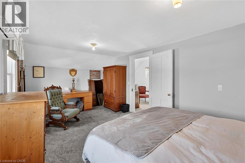 












594 NIAGARA STONE Road

,
Niagara-on-the-Lake,




Ontario
L0S1J0

