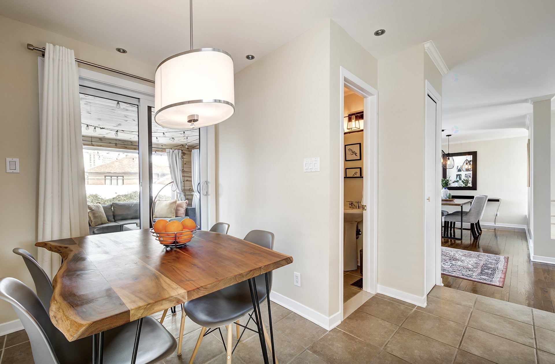 









67


Rue de l'Escaut

,
Laval (Chomedey),




QC
H7W5J1

