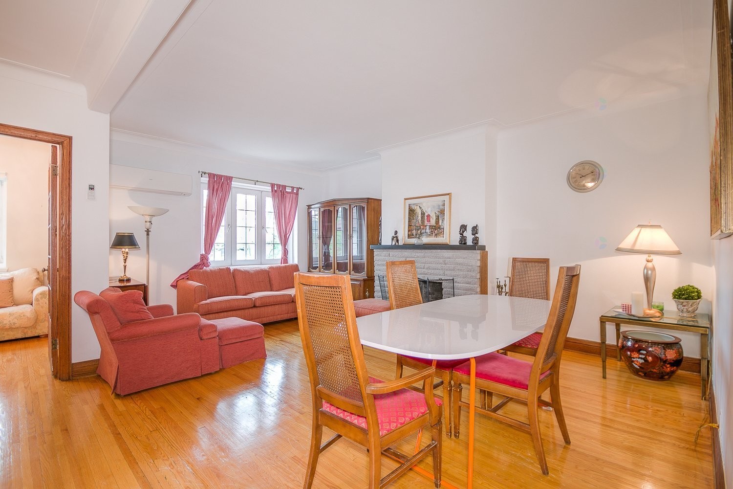 









5581


Place Beaminster

,
Montréal (Côte-des-Neiges/Notre-Dame-de-Grâce),




QC
H3W2M3

