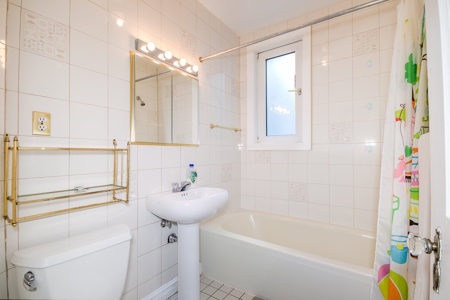 









5581


Place Beaminster

,
Montréal (Côte-des-Neiges/Notre-Dame-de-Grâce),




QC
H3W2M3

