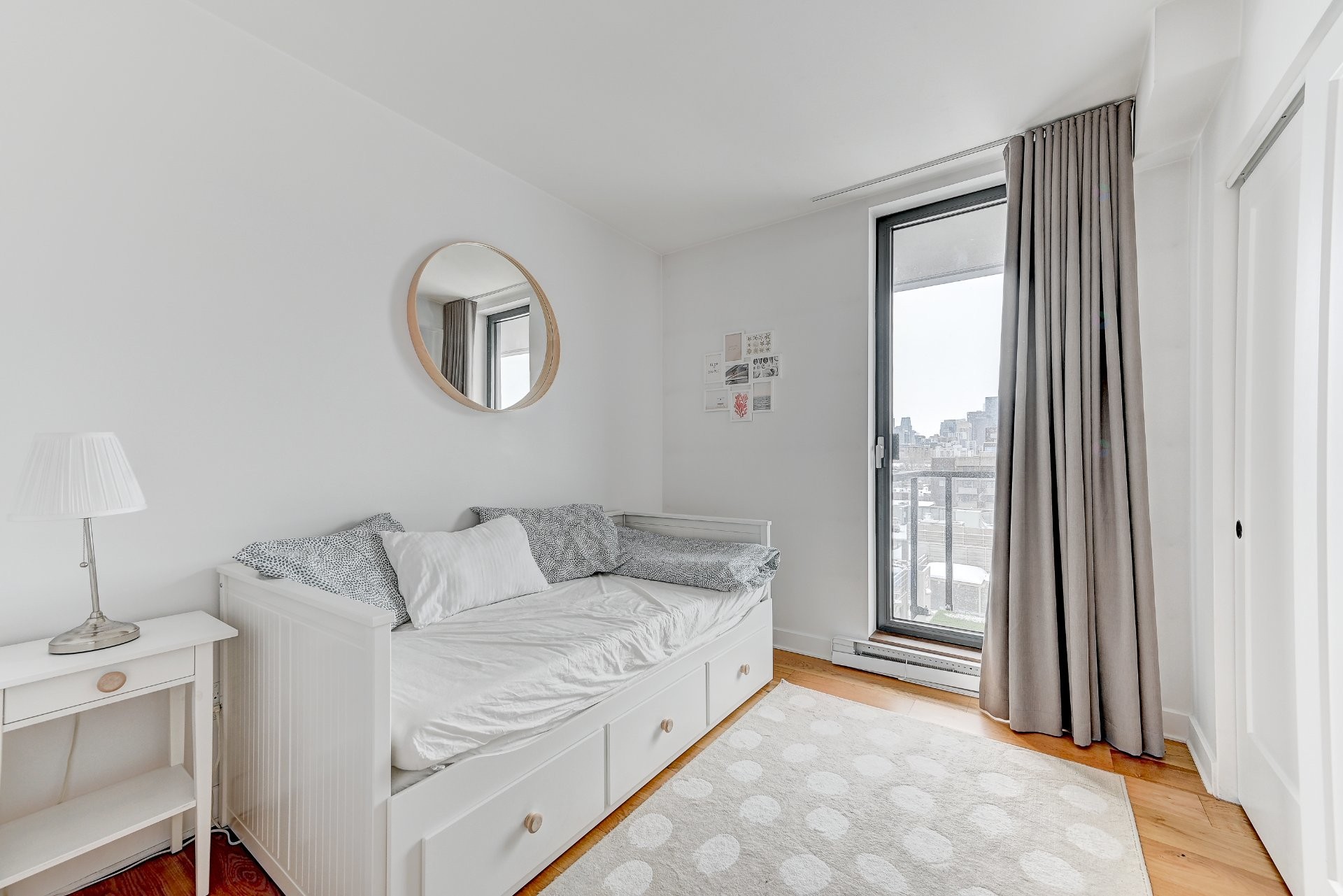 









1575


Rue Gareau

, 707,
Montréal (Ville-Marie),




QC
H2L0H9

