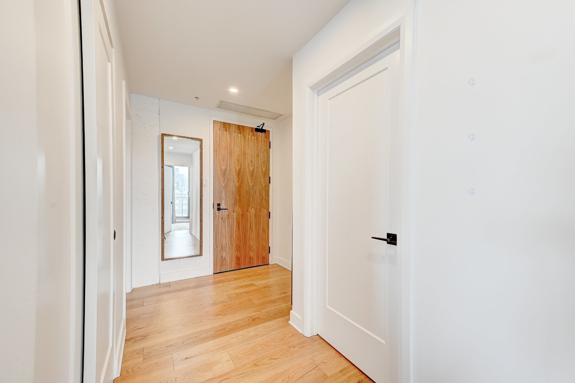 









1575


Rue Gareau

, 707,
Montréal (Ville-Marie),




QC
H2L0H9

