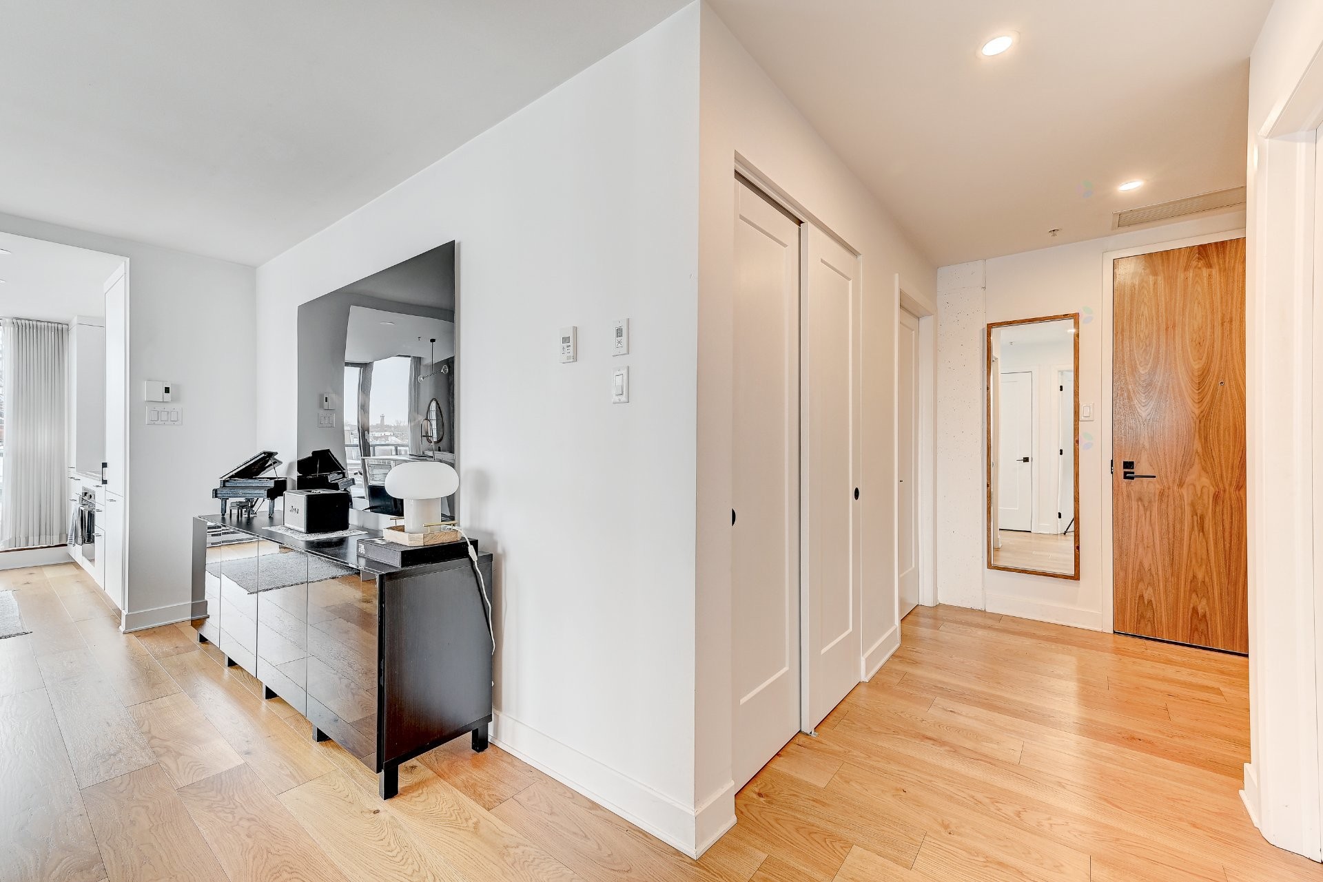 









1575


Rue Gareau

, 707,
Montréal (Ville-Marie),




QC
H2L0H9

