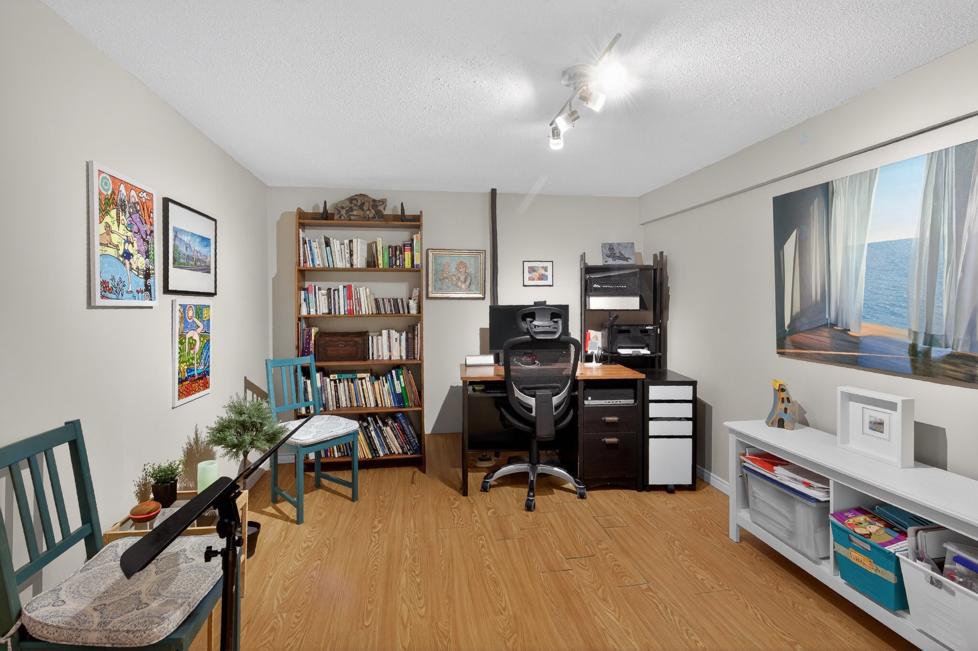 









10


Rue Cléroux

,
Gatineau (Hull),




QC
J8Y1V2

