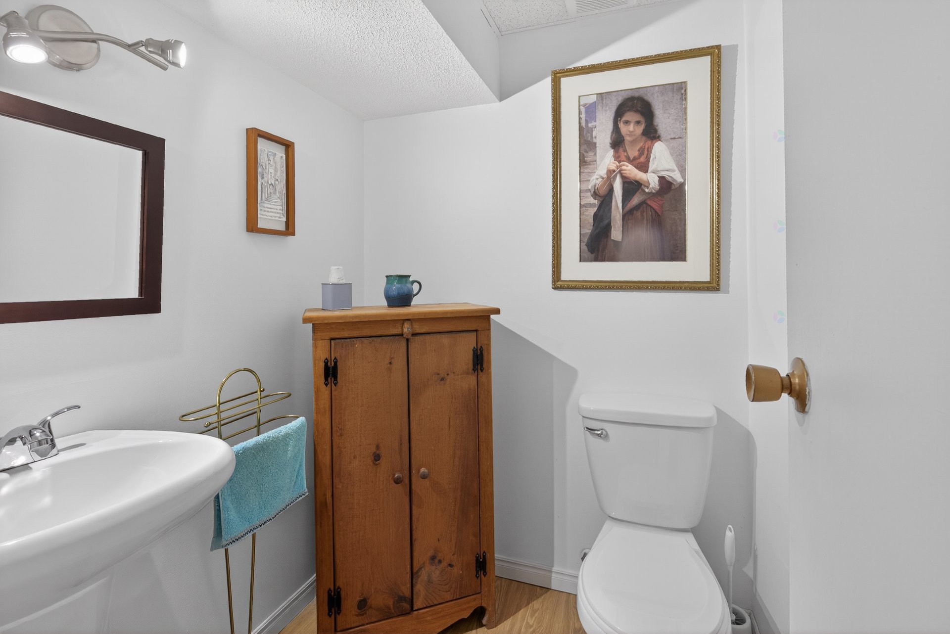 









10


Rue Cléroux

,
Gatineau (Hull),




QC
J8Y1V2

