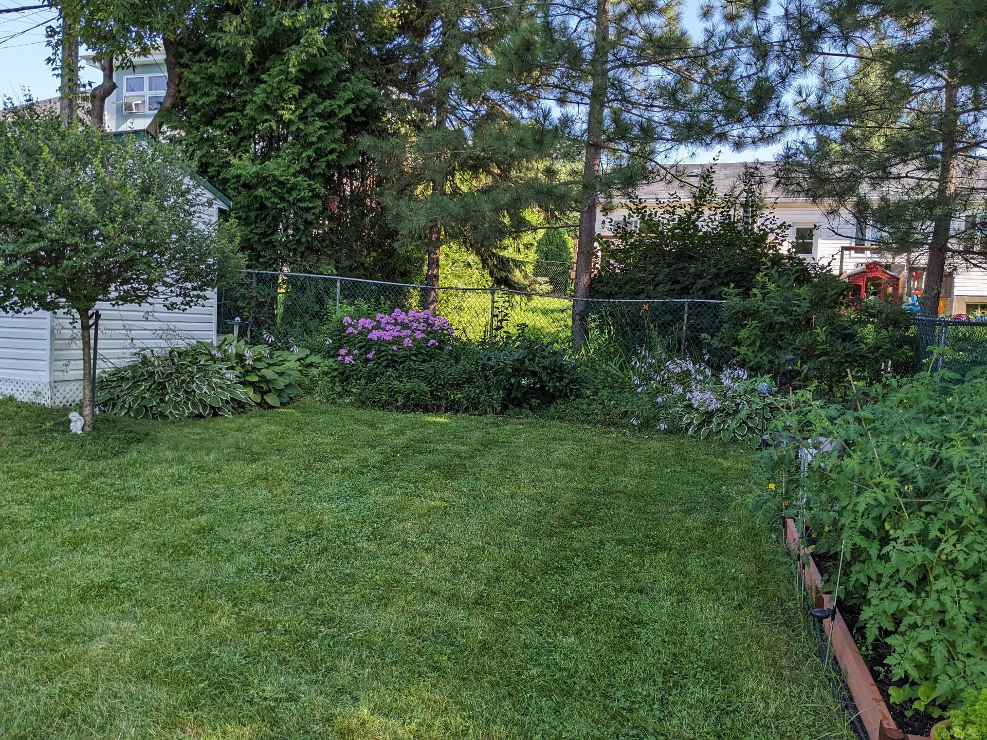 









10


Rue Cléroux

,
Gatineau (Hull),




QC
J8Y1V2

