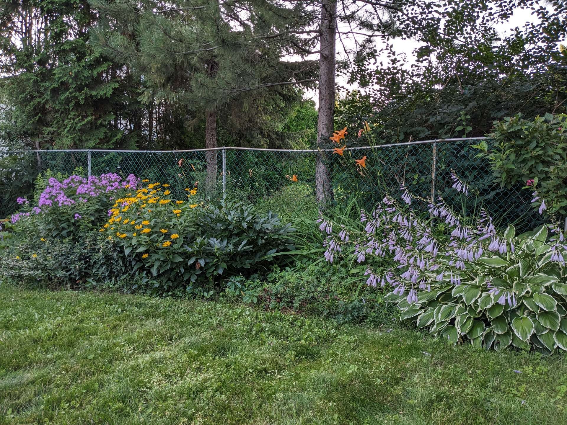 









10


Rue Cléroux

,
Gatineau (Hull),




QC
J8Y1V2

