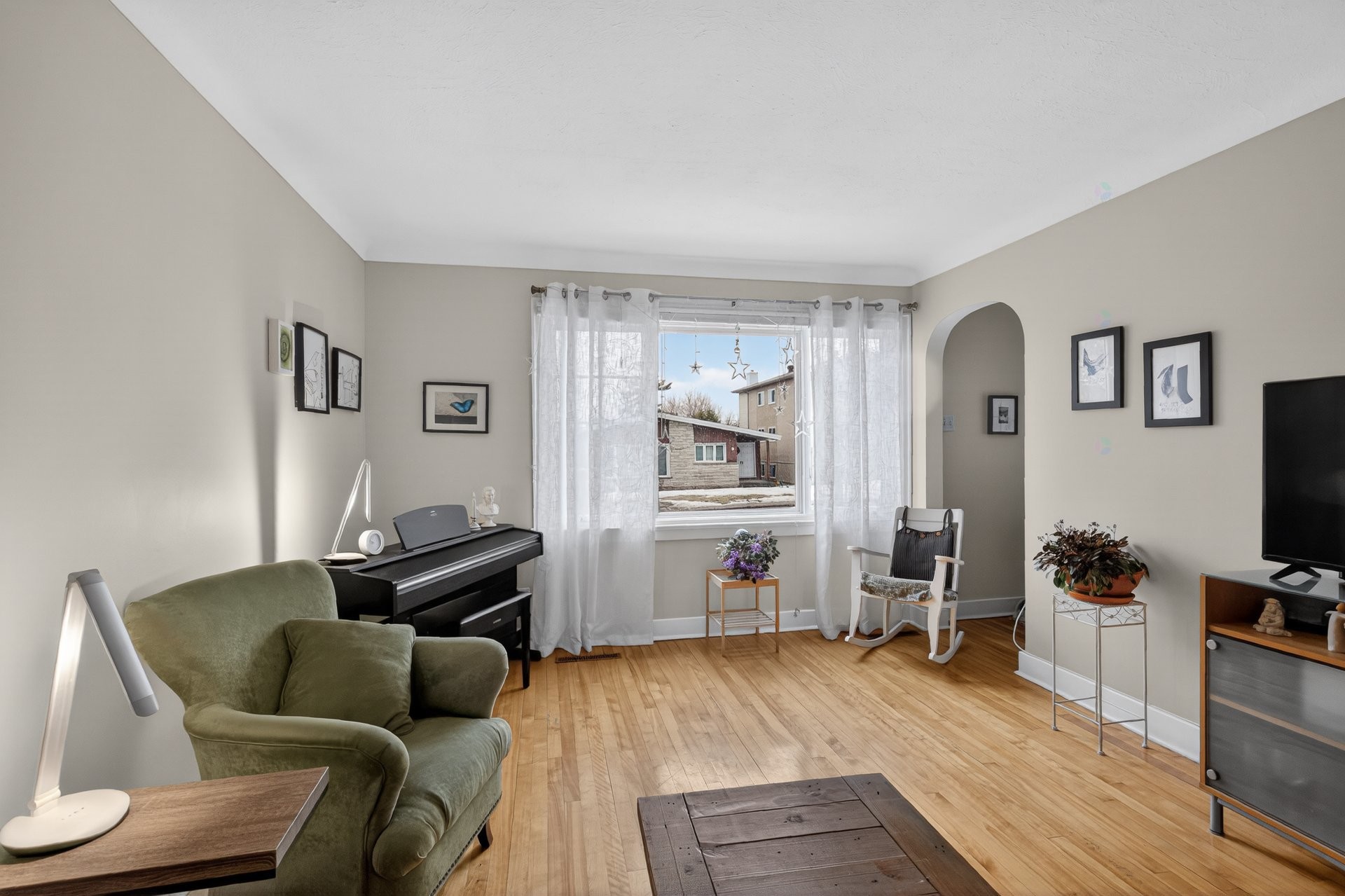 









10


Rue Cléroux

,
Gatineau (Hull),




QC
J8Y1V2

