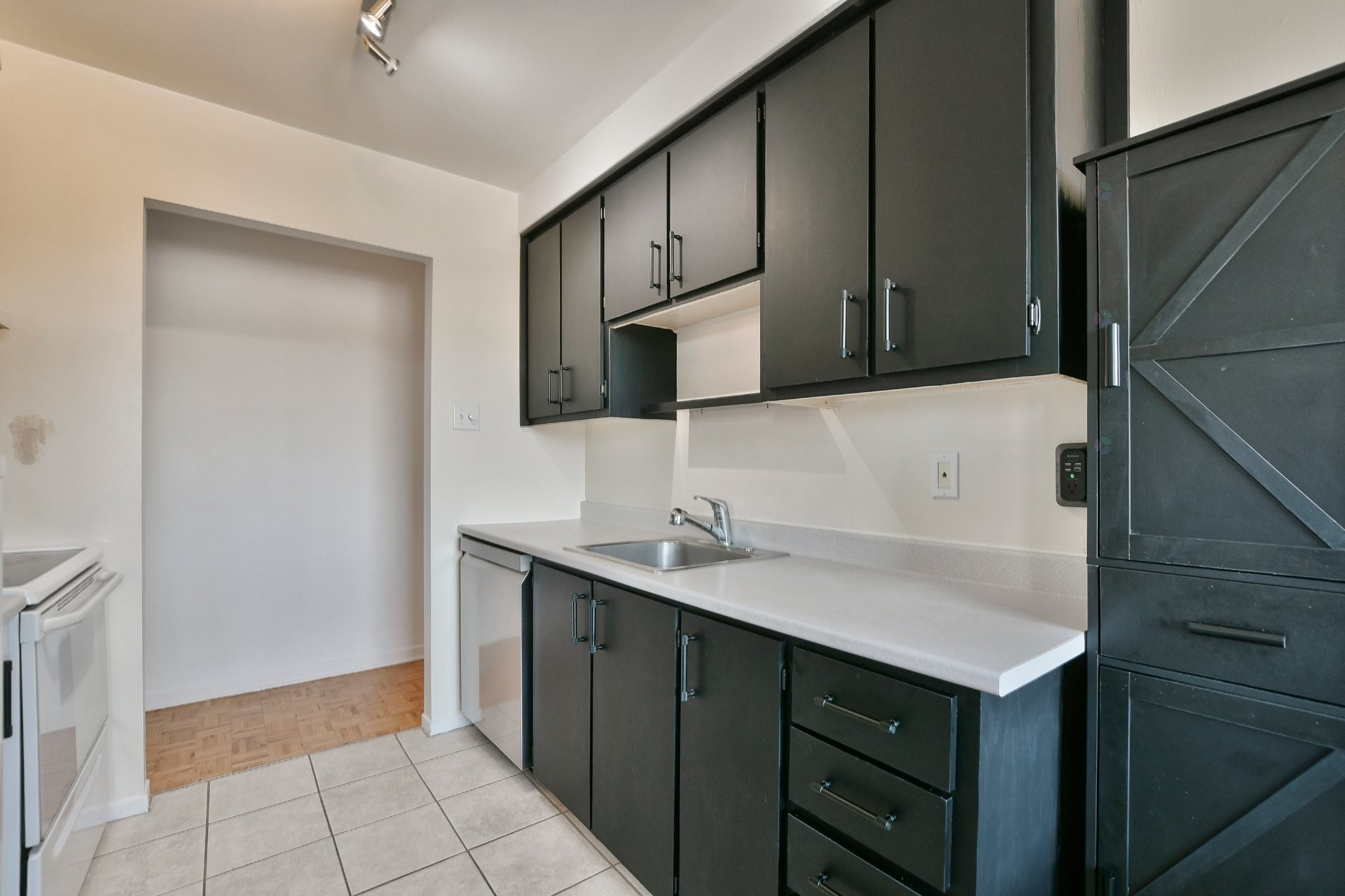 









235


Rue Notre-Dame

, 404,
Repentigny (Repentigny),




QC
J6A5T6

