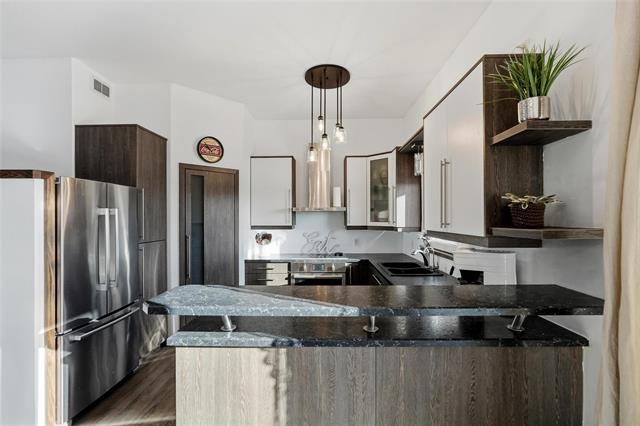 









166


Davids

BAY,
Mitchell,




MB
R5G 2M6


