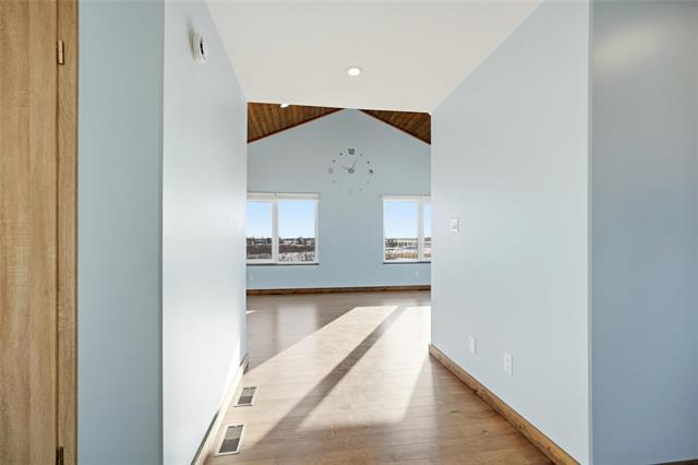 









166


Davids

BAY,
Mitchell,




MB
R5G 2M6

