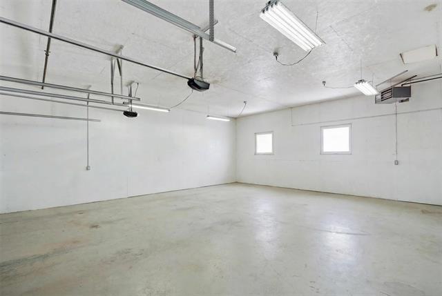 









166


Davids

BAY,
Mitchell,




MB
R5G 2M6

