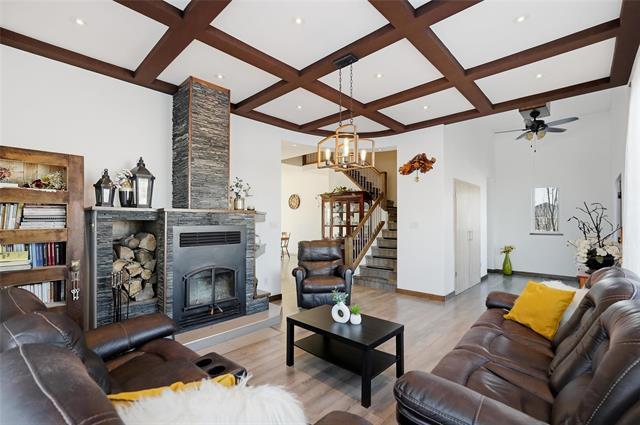 









166


Davids

BAY,
Mitchell,




MB
R5G 2M6

