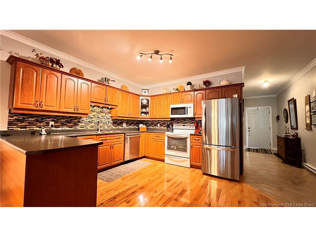 









336


Parkside

,
Bathurst,




NB
E2A 1N4

