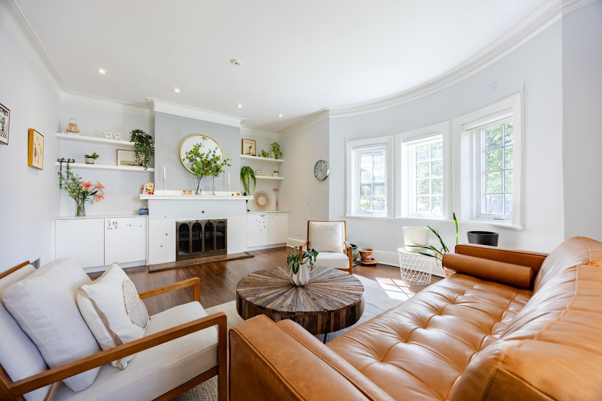 









33


Rue Thurlow

,
Hampstead,




QC
H3X3G7

