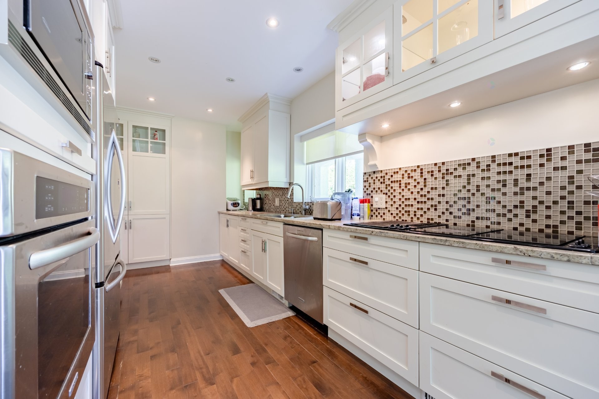 









33


Rue Thurlow

,
Hampstead,




QC
H3X3G7

