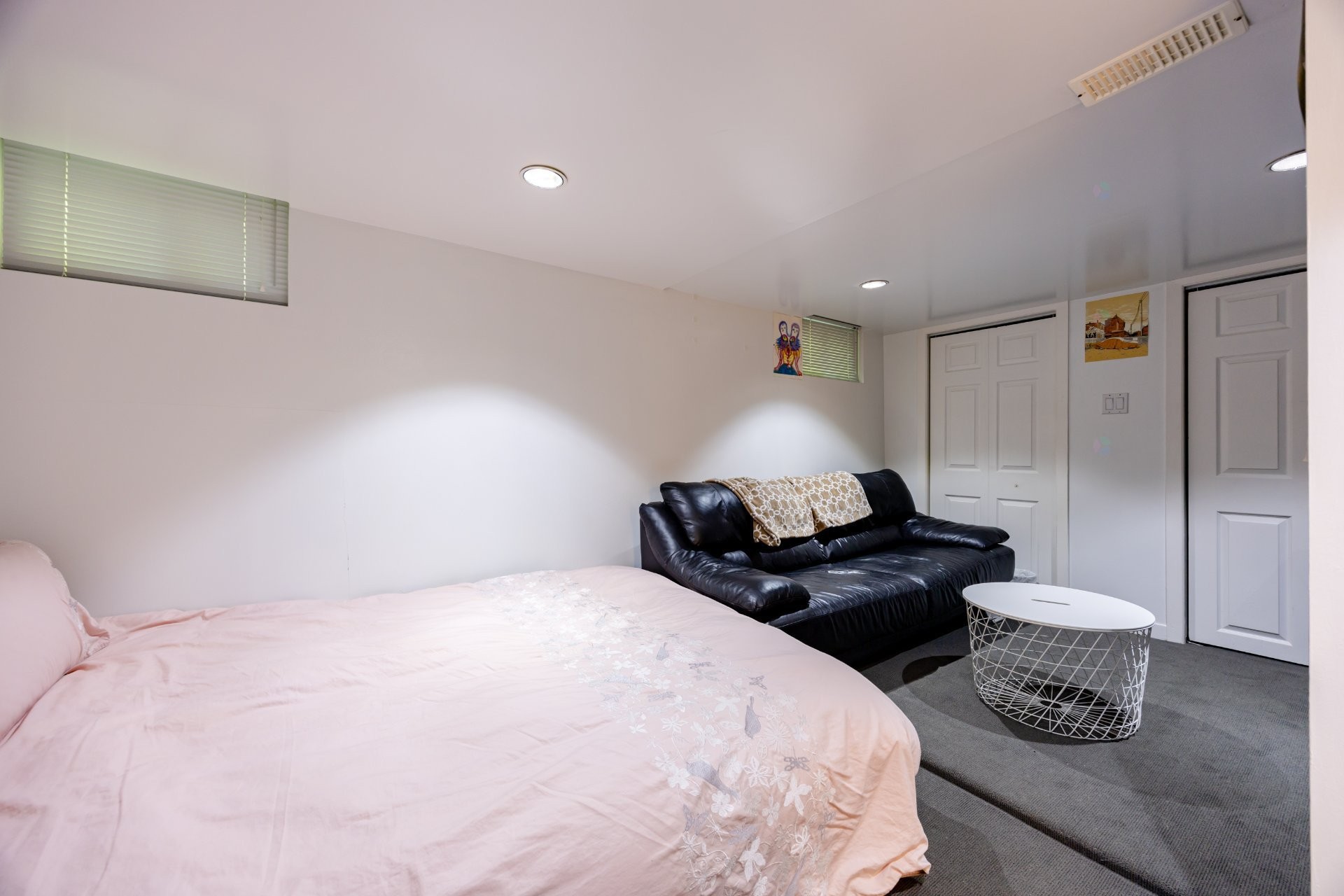 









33


Rue Thurlow

,
Hampstead,




QC
H3X3G7

