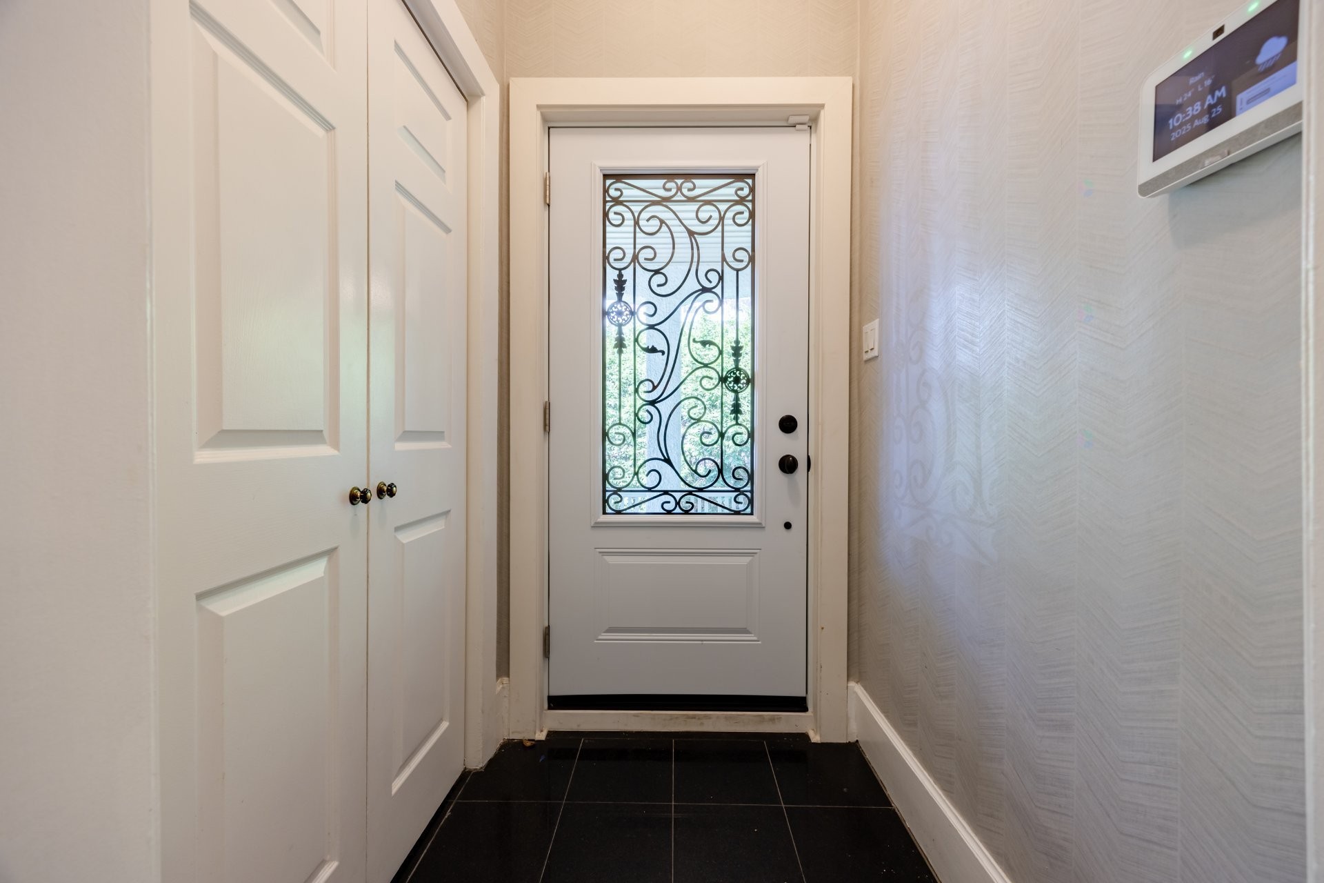 









33


Rue Thurlow

,
Hampstead,




QC
H3X3G7

