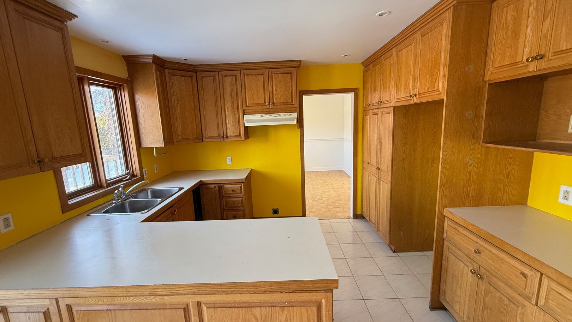 









89


Prince Street

,
Beaconsfield,




QC
H9W3M8

