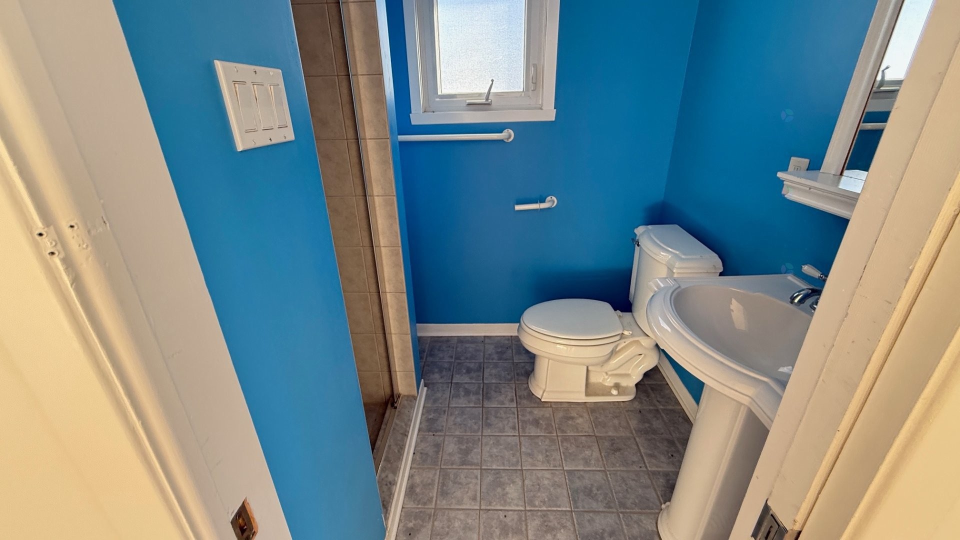 









89


Prince Street

,
Beaconsfield,




QC
H9W3M8

