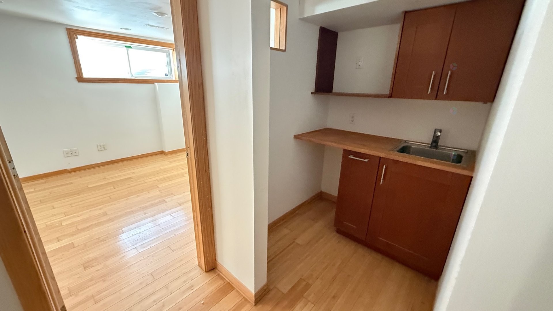 









89


Prince Street

,
Beaconsfield,




QC
H9W3M8

