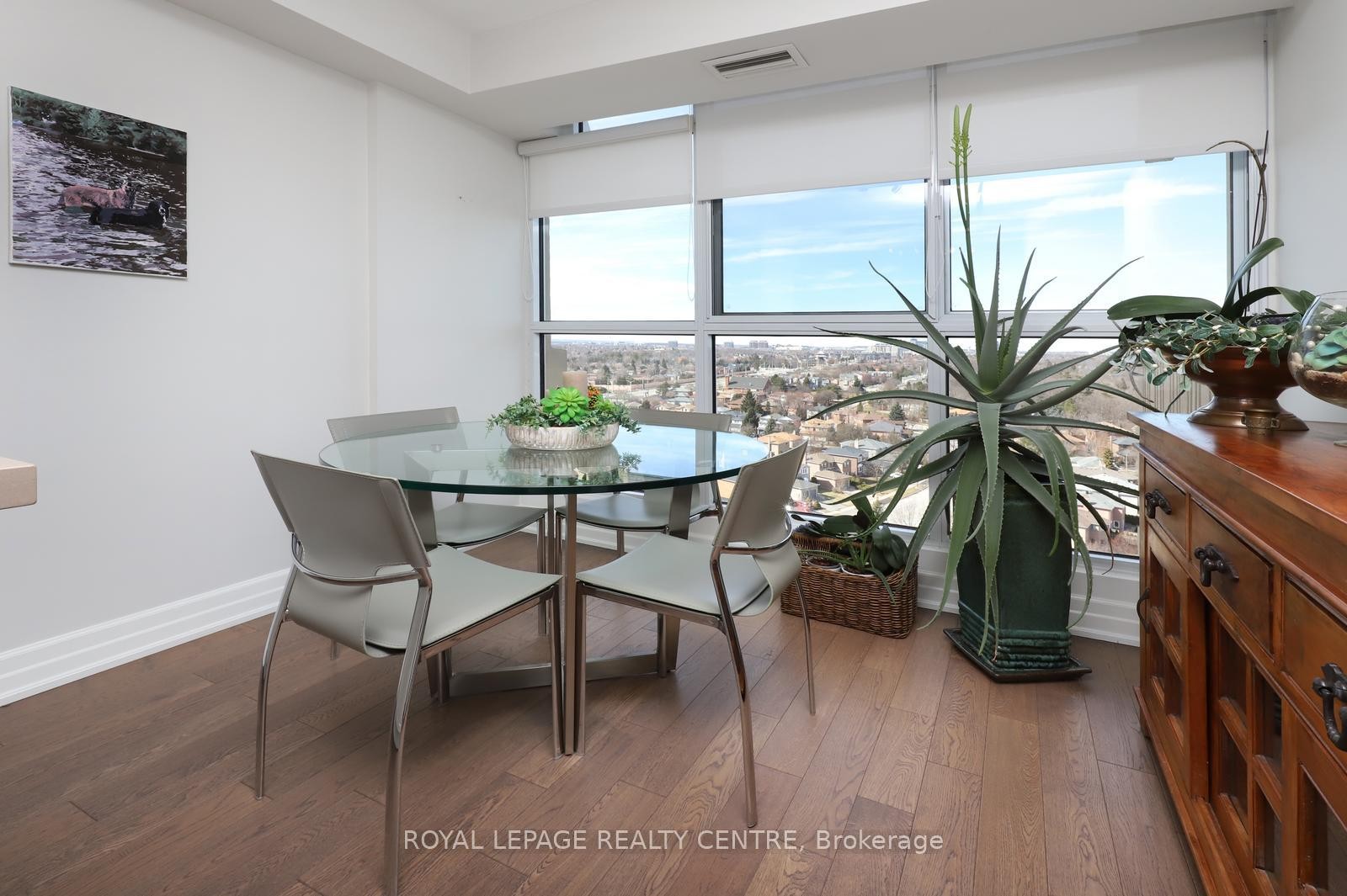 









1359


White Oaks

Boulevard, 1607,
Oakville,




ON
L6H 2R8

