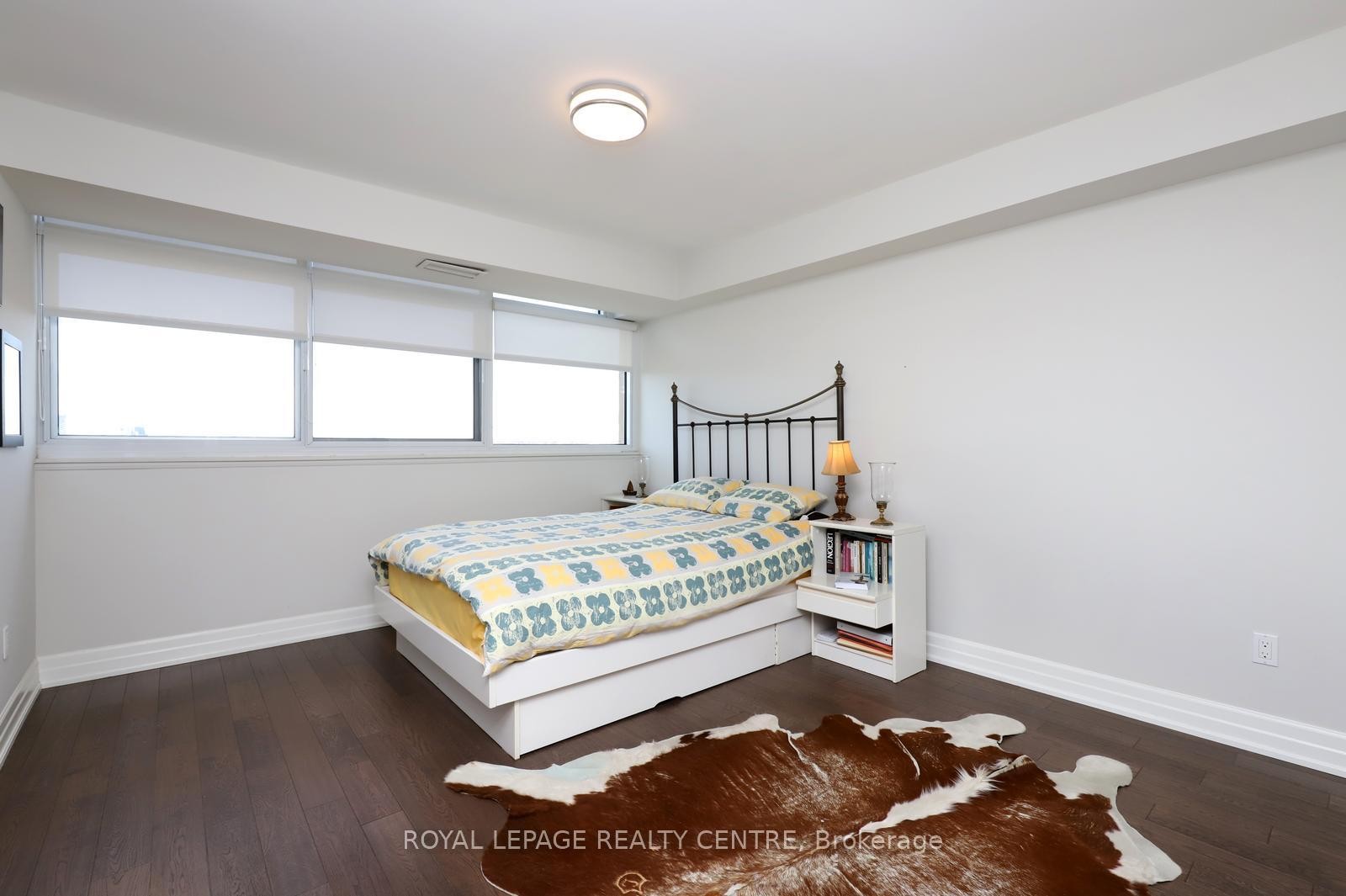 









1359


White Oaks

Boulevard, 1607,
Oakville,




ON
L6H 2R8

